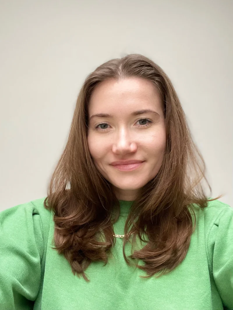 Róisín, communications strategist and writer behind Comms for Humans